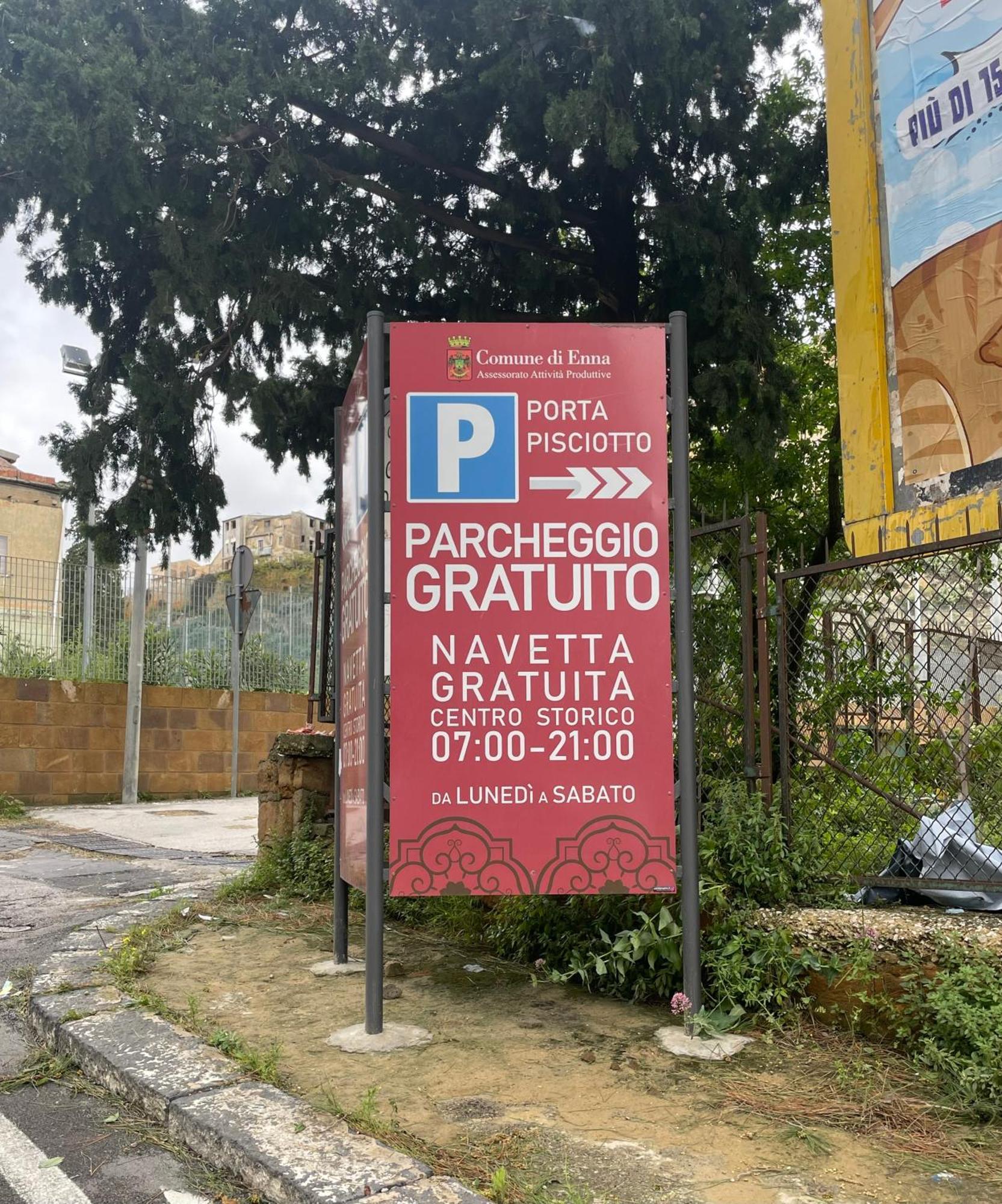 恩纳La Casa Sulla Piazza公寓 外观 照片